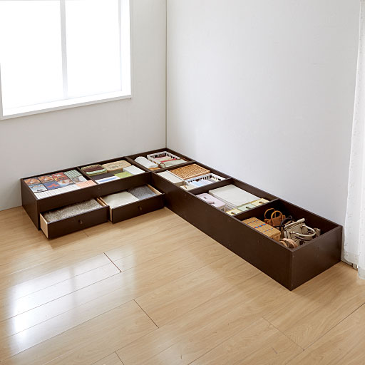 ブラウン(ロータイプ) B (幅120cm)×1・C (幅120cm/引き出し)×1<br>コーナー使いもおすすめ。ちょっとした休憩スペースに。