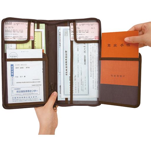 メッシュ生地で中身が見やすい