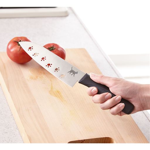 B(三徳包丁)<br>手にしっくり馴染むグリップ