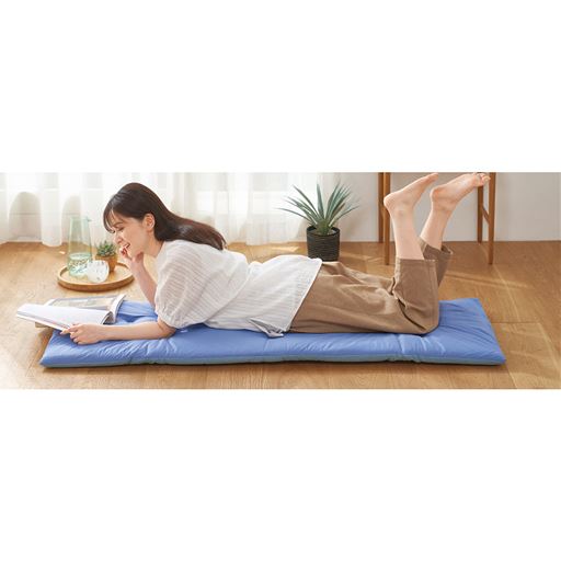 接触冷感で寝転がっても気持ち良い!