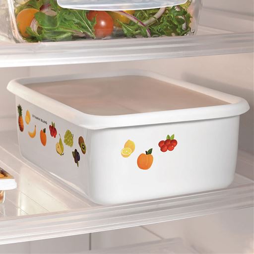 冷蔵庫にも入れやすいサイズです。