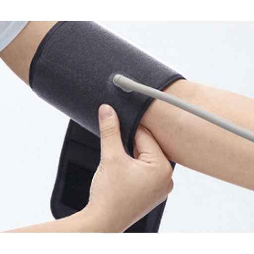 オムロン独自の設計「フィットカフ」。