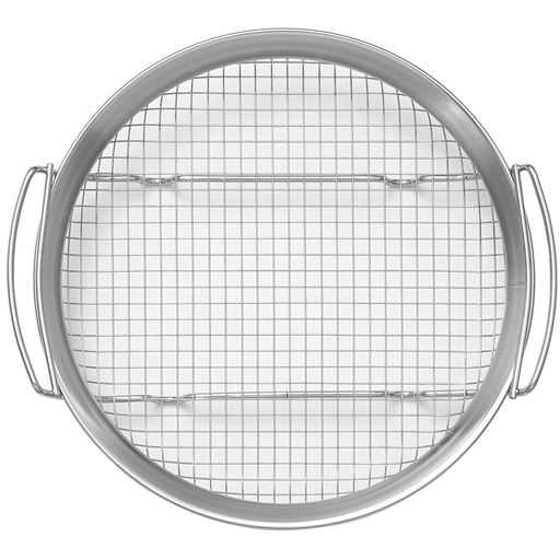 目の粗い網だから水切れがよく、食材の下に水が溜まらずにおいしく蒸しあがります。