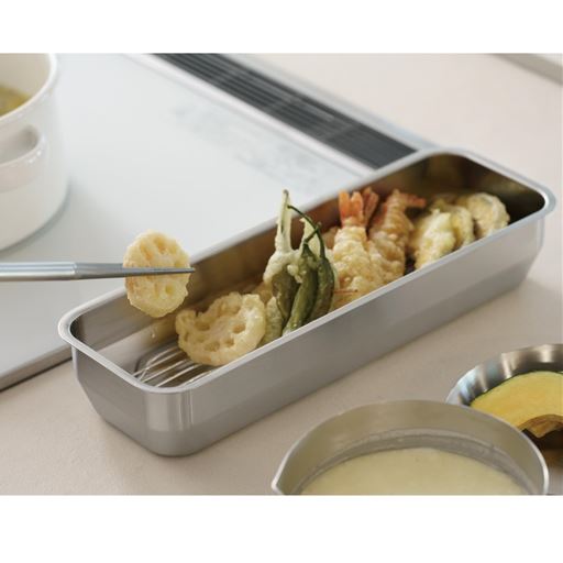 サイズC(1/2ロング)天ぷらのバッドやパスタの保存に便利なサイズ。(揚げ網はつきません)