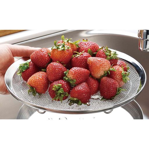 洗ったフルーツを乗せたり。