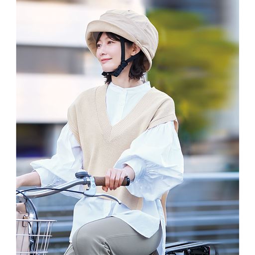 かわいらしいふんわりシルエット♪<br>フェイスラインがキレイに見えるフェミニンなハット。