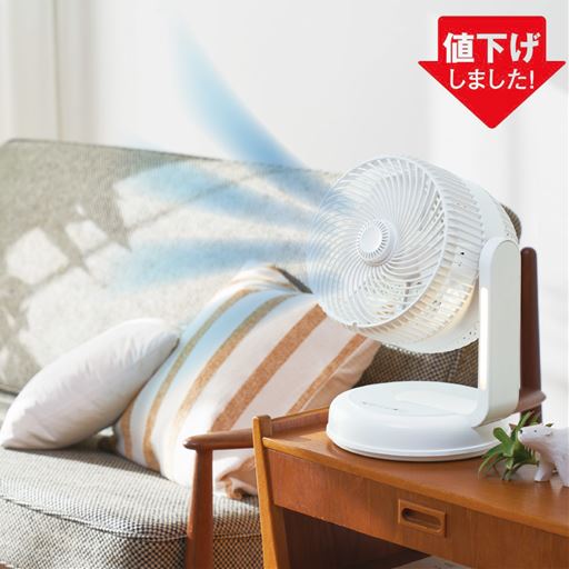 気分やシーンによって調整できる、明るさ3段階のLEDライト付き<br>※2025年春夏シーズン販売価格より値下げしました