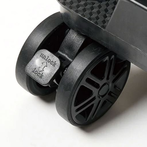 電車での移動も安心なロック付き