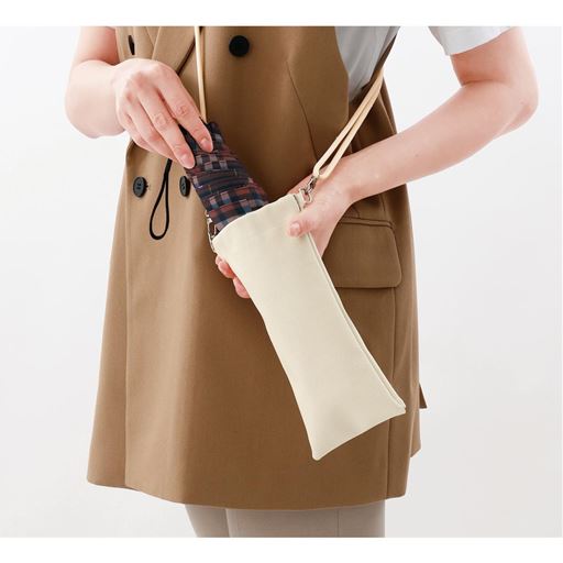 長傘、折りたたみ傘の両方使える2WAY仕様!