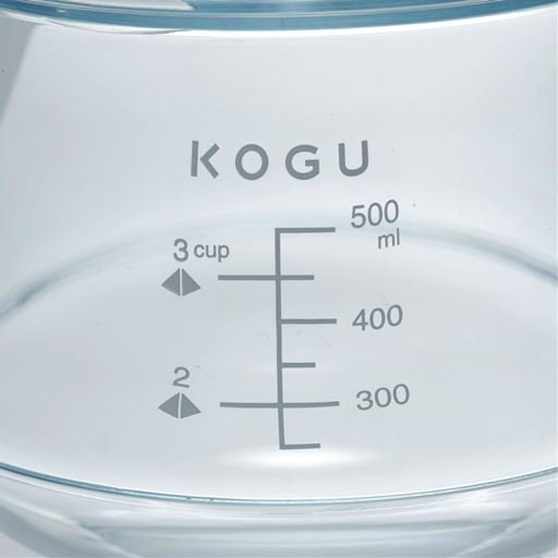 注いだ量も分かりやすい目盛り付。