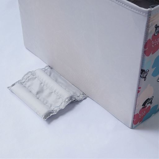 シートの間に差し込めるストッパー付