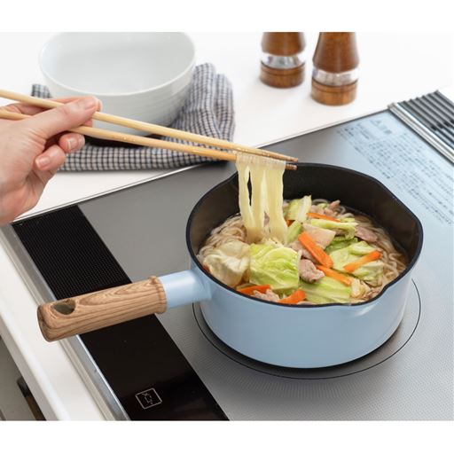 ササっと済ませたい昼食のラーメンにもピッタリ。