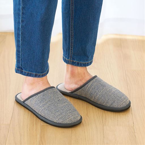 甲がしっかり自立していて、さっと脱ぎ履きしやすい。