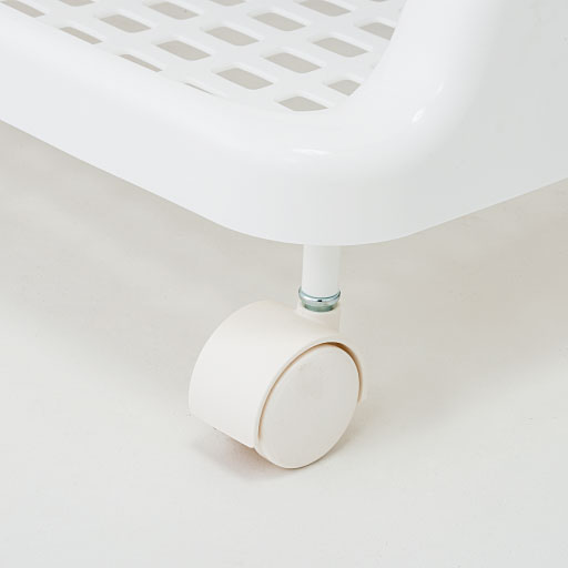 キャスター付きで移動も簡単。