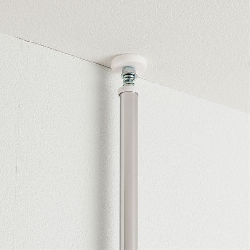 E・F<br>天井突っ張り部