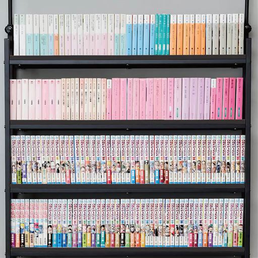 C (幅81cm) ブラック<br>単行本なら最大410冊収納可能。