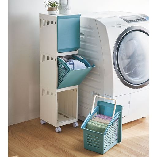 ブルー B (3段)<br>洗面所のすき間を有効活用できるスリムタイプ。