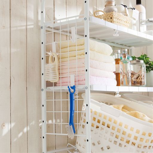 サイドネットで使えるフック3個付き。