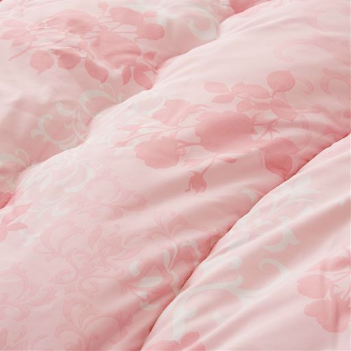 ピンク<br>ふっくらしたキルトが気持ちいい。