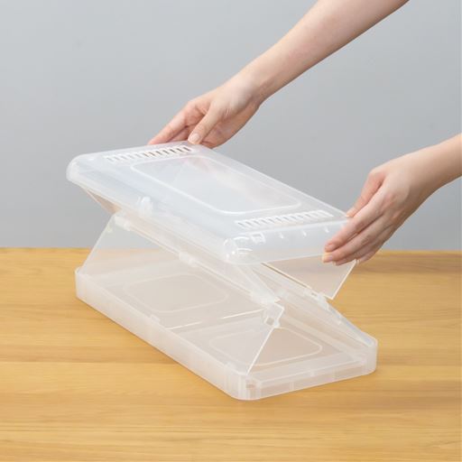 使わない時はおりたたんでコンパクトに