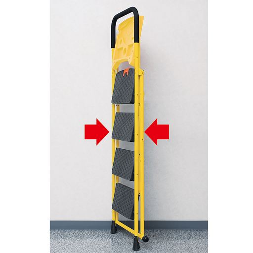 折りたたんでコンパクトに収納!