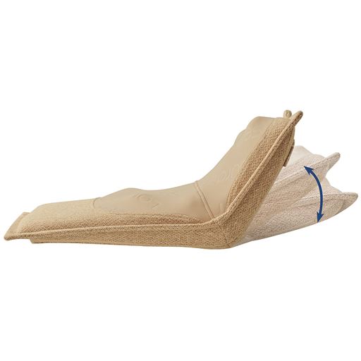 体重をかけると倒れるくの字サスペンション。