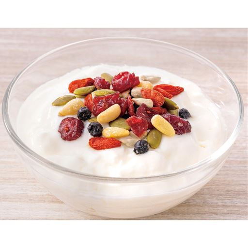 ヨーグルトに※イメージ写真