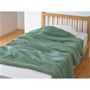 ターコイズグリーン<br>サラサラの肌ざわりと軽い掛け心地で、うつろう季節を心地よく。