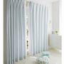ブルー<br>フェミニンなデザインストライプが魅力の、ジャカード織りカーテンです。
