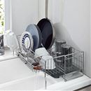 幅が広がるスライド水切り深型タイプ／小物ポケット付