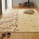 ふっくらラグ（リーフ柄）