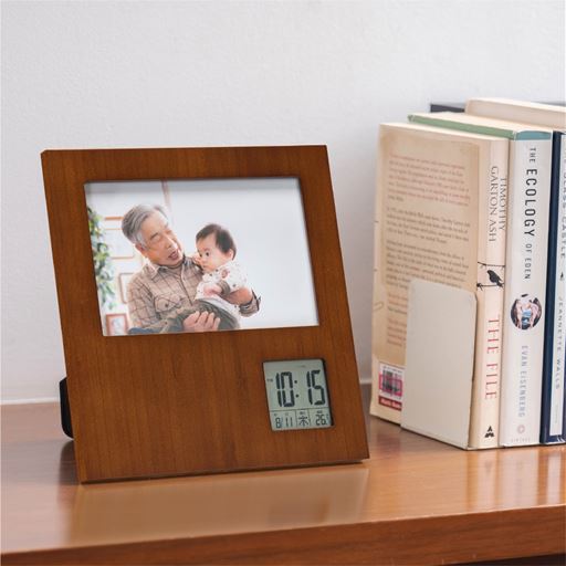 天然竹を使用したフォトフレームクロック