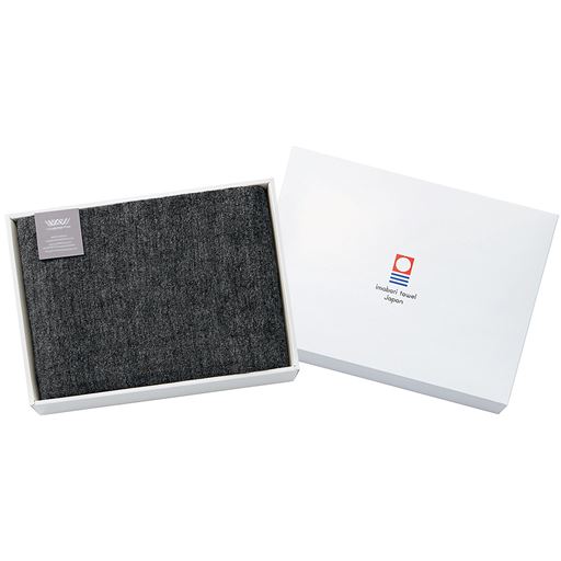 (2)ギフトボックス入りでお届け。贈り物にもおすすめです。<br>※パッケージイメージです。お届け商品はベージュになります。