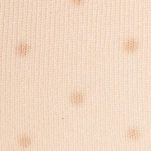 コネクティングパッド全体にブリーズホールを開け、長時間の着用も快適に。