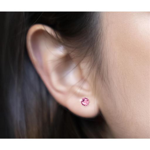 B(ライトローズ)<br>ピアスのように見えるシールでおしゃれを楽しみながらツボを刺激し