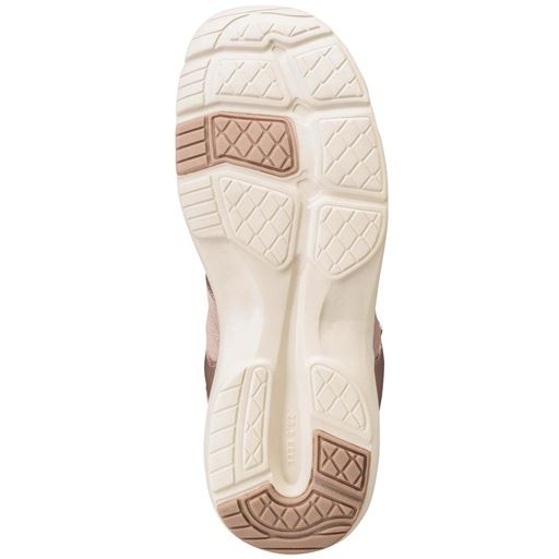 靴底の一部にグリップ力のある素材を使用