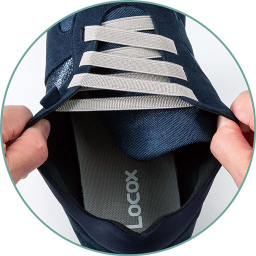 はき口が伸びる 甲ゴム仕様で脱ぎはきラクちん!ひもがほどける心配もありません