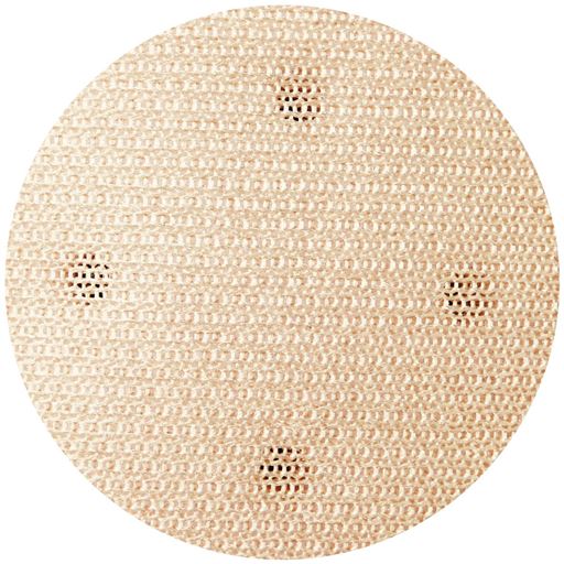 パッド全体にブリーズホールを開け、長時間の着用も快適に。