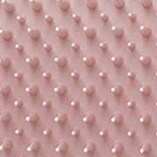 丸みのある先端で頭皮も同時ケア