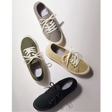 ローカットスニーカー