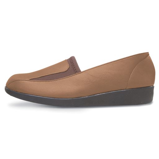 着地・蹴り出しがスムーズ! つまずきにくく、歩きやすい! 安定感のあるウェッジソール