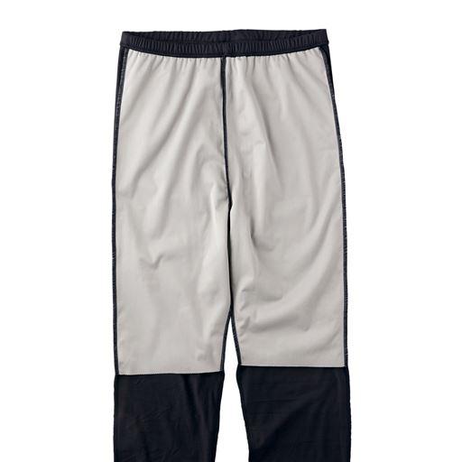 前面ひざ上まで防風加工で冷気をガード!<br>※裏面を表にしてお見せしています。