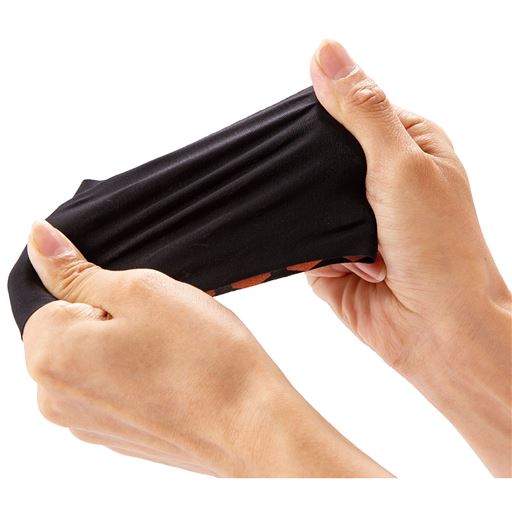 吸いつくようなフィット感!