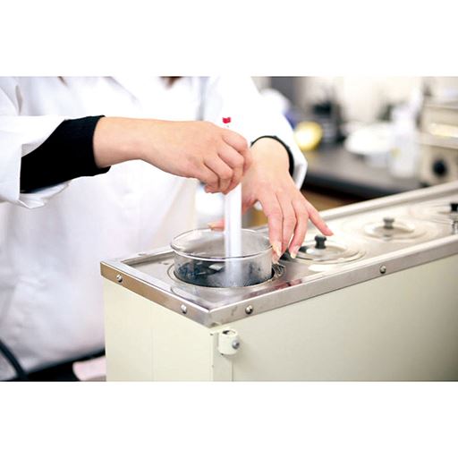 爪のための成分に着目し研究・開発<br><br>※イメージ