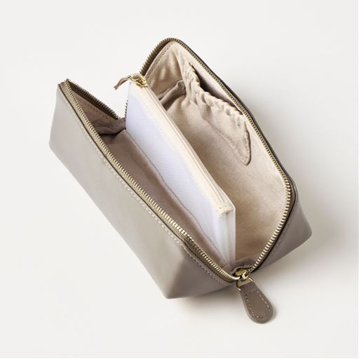 グレージュ<br>大きく開いて<br>見やすく、取り出しやすい!