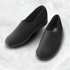 脱ぎたくならないフォーマルパンプス