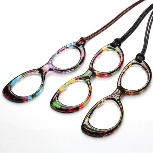 めがね型ルーペペンダント