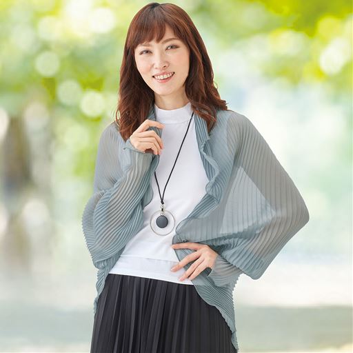 グレー<br>気になる部位をカバーする2WAY袖付きストール