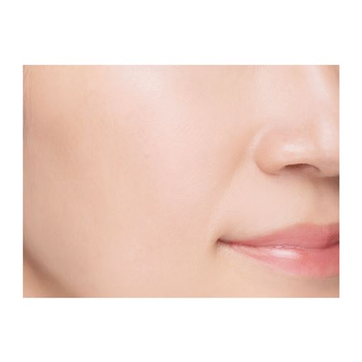 ミネラルBBマット メイク中<br>毛穴、シミ、色ムラ しっかりカバー!<br>※メーキャップ効果による。<br>※仕上がりには個人差があります。