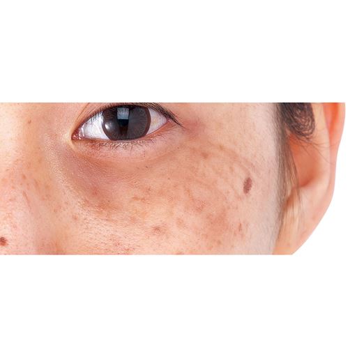 ひと塗りでしっかりカバー!<br>※メーキャップ効果による 仕上がりには個人差があります